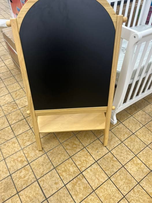 Wood floor chalkboard
Amazing bargain deals price 49$
Only 5 in stock