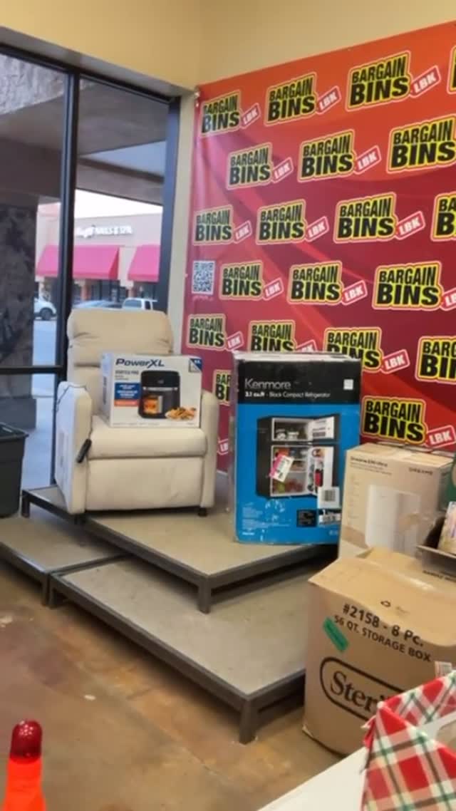 $7 Saturday at Bargain Bins! 🛍️🔥
Bundle up and bring the family out for HUGE savings! ❄️💰
Good luck to everyone who shopped today—we appreciate y’all! ❤️
Doors open in the morning, don’t miss out! 🙌✨
📍 3225 50th Street
Lubbock, TX 79413
#BargainBinsLBK #LubbockDeals #SaturdaySavings #FamilyShopping #DiscountFinds BinStore ShopAndSave LubbockTX