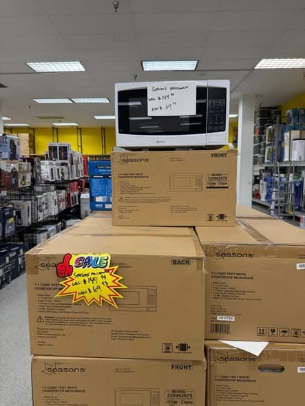 Inside Bargain Closeouts - bin store floor view
